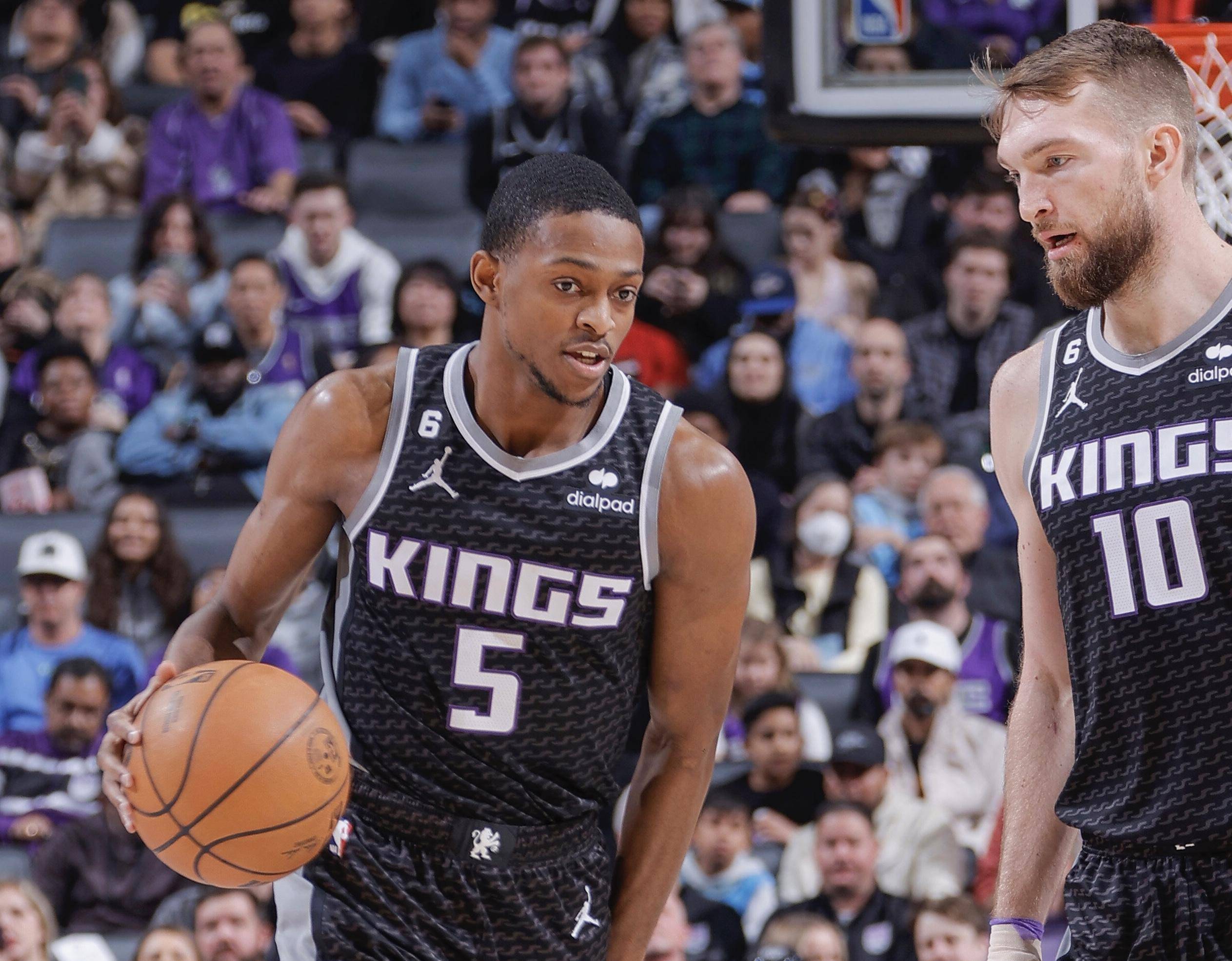 爱游戏入口-转会期体能课后；萨克拉门托国王强势反弹备战欧超杯；媒体盛赞；数据趋势出现新变化的简单介绍