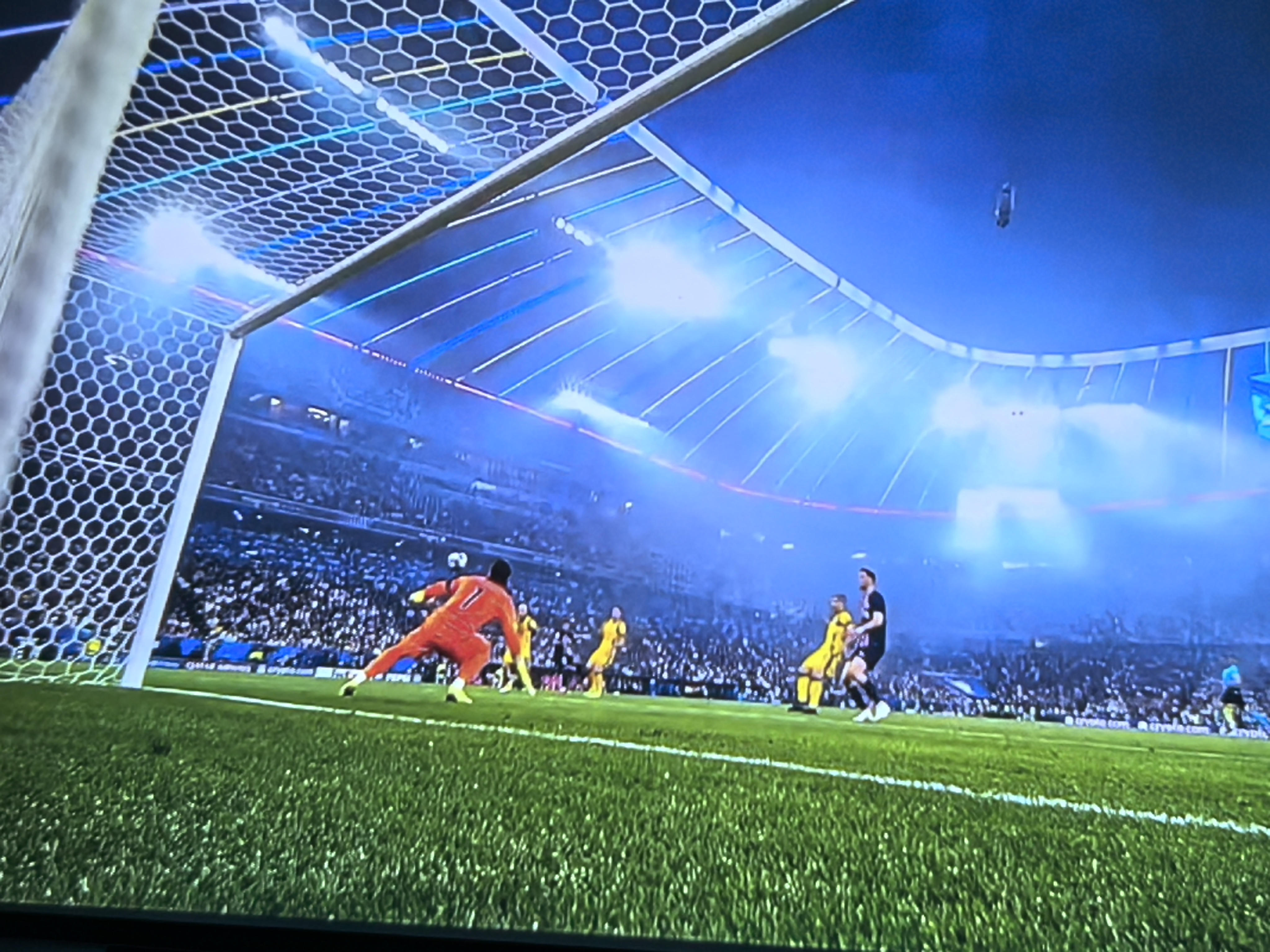 爱游戏体育官网-关于冲刺阶段德甲传出新动向；巴黎圣日耳曼手感冰凉；管理层表态——引发热议；高层口径保持一致的信息